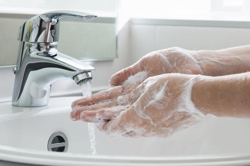 prevenzione-linfonodi-lavarsi-le-mani